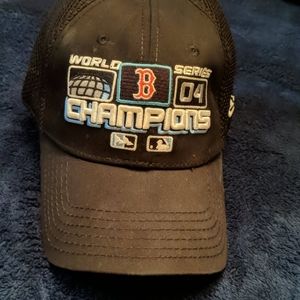 2004 red sox workd series champiin hat
